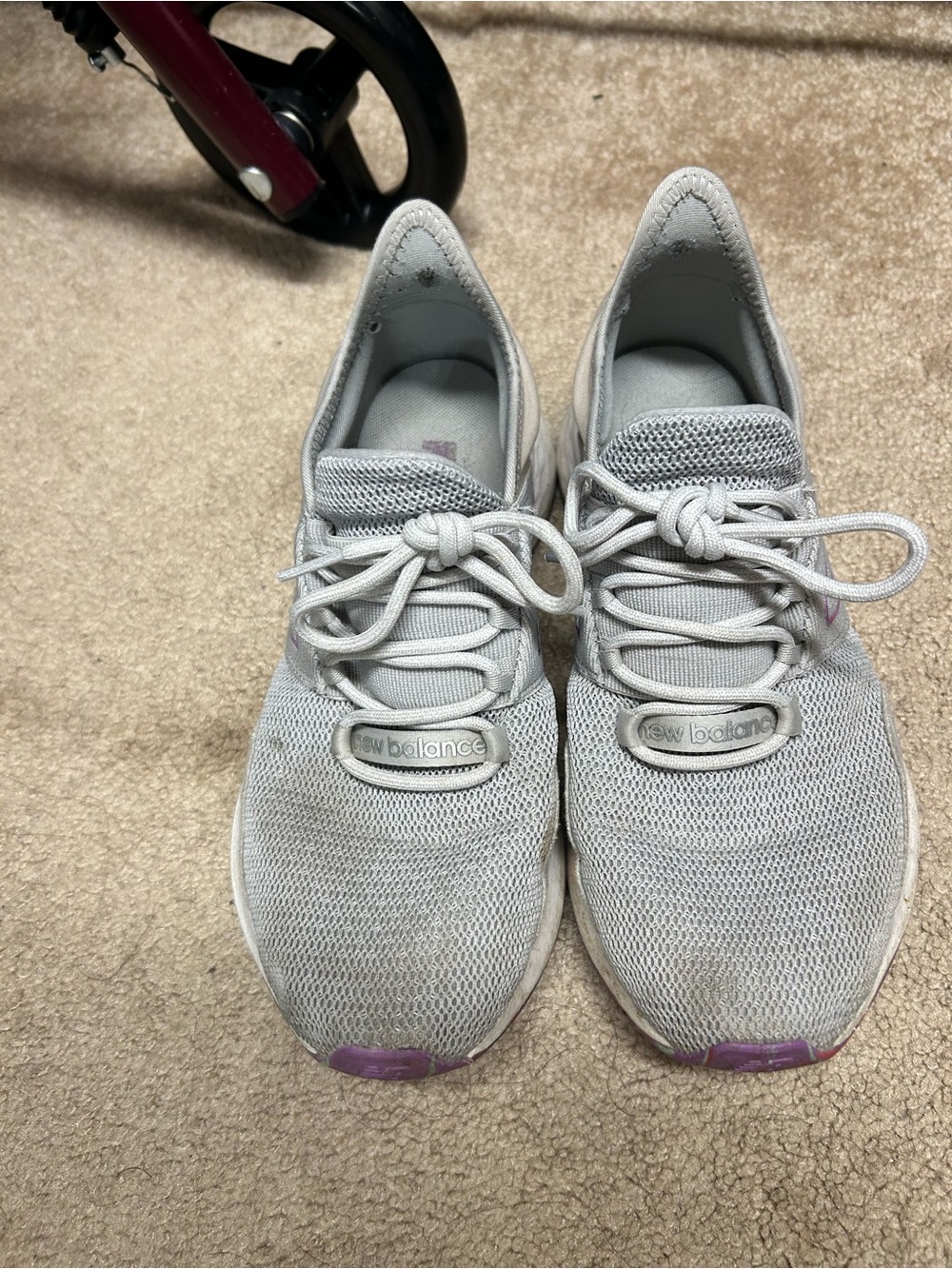 New Balance Women’s Light Gray Mesh Athletic Sneakers with Purple Accents